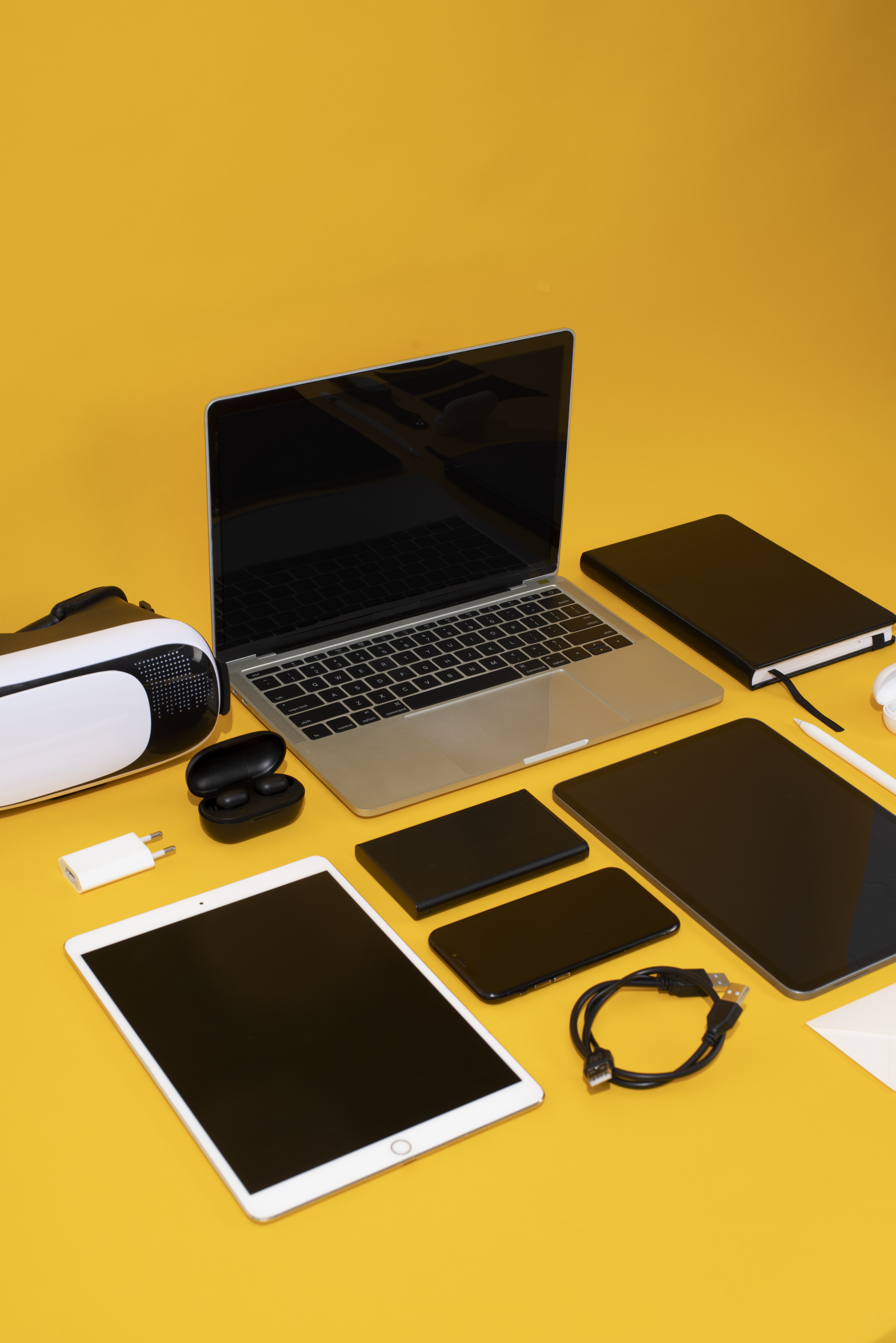 Appareils électroniques variés